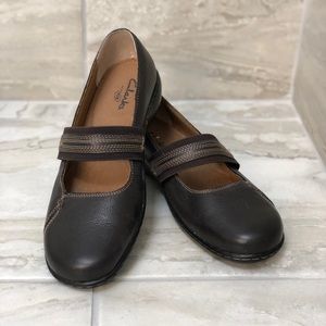 Clarks espresso Mary Janes.